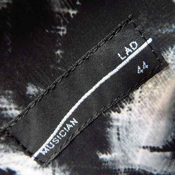 実際に弊社で買取させて頂いたLAD MUSICIAN/ラッドミュージシャン フェザープリント オープンカラービッグシャツ 2318-114/44の画像 2枚目