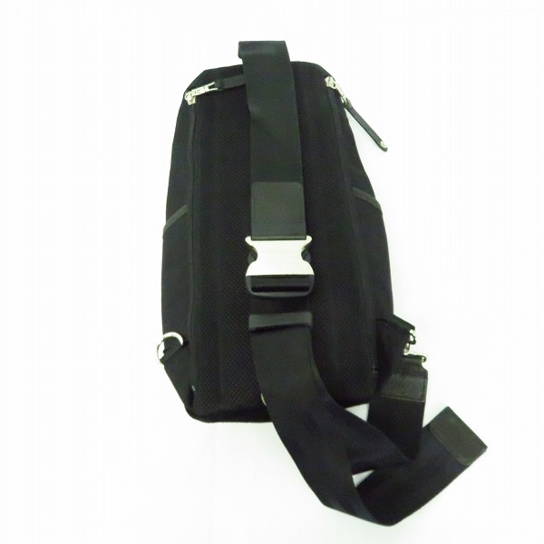 実際に弊社で買取させて頂いたmaster-piece/マスターピース レザー切替 ボディバッグ ブラックの画像 1枚目