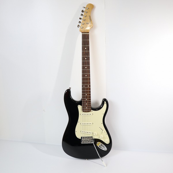 実際に弊社で買取させて頂いた★【難あり】Bacchus/バッカス BST-350R Universe Series ストラトタイプ エレキギターの画像 1枚目