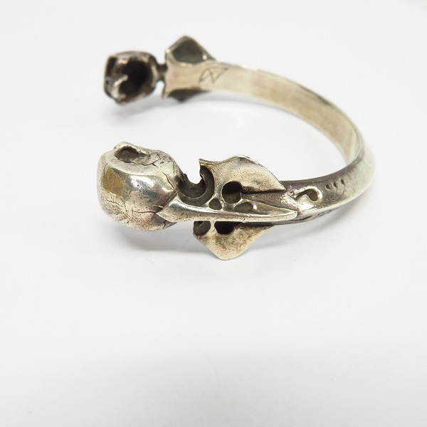 実際に弊社で買取させて頂いたCRAZY PIG/クレイジーピッグ 2スカル バングル ブレスレット/スモールの画像 2枚目