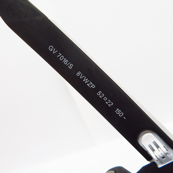 実際に弊社で買取させて頂いたGIVENCHY/ジバンシイ サングラス GV7016/Sの画像 5枚目