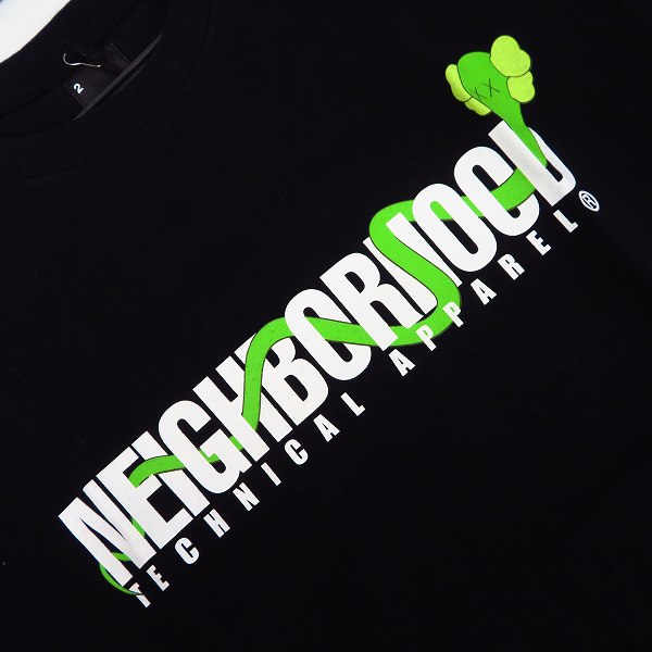 実際に弊社で買取させて頂いた【未使用】KAWS×NEIGHBORHOOD/カウズ×ネイバーフッド×オリジナルフェイク 4周年記念 URBAN/GARMENT 101PCKWN-STM01S 黒/Mの画像 5枚目