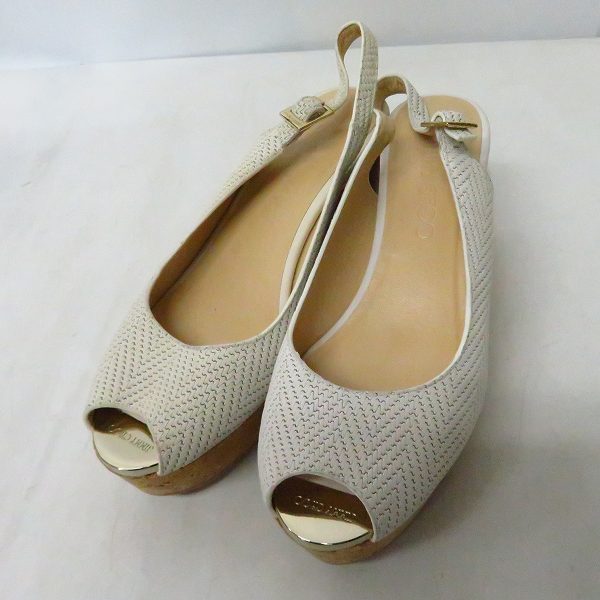 実際に弊社で買取させて頂いたJIMMY CHOO/ジミーチュウ 型押し レザー ウェッジソール サンダル ライトグレー/36