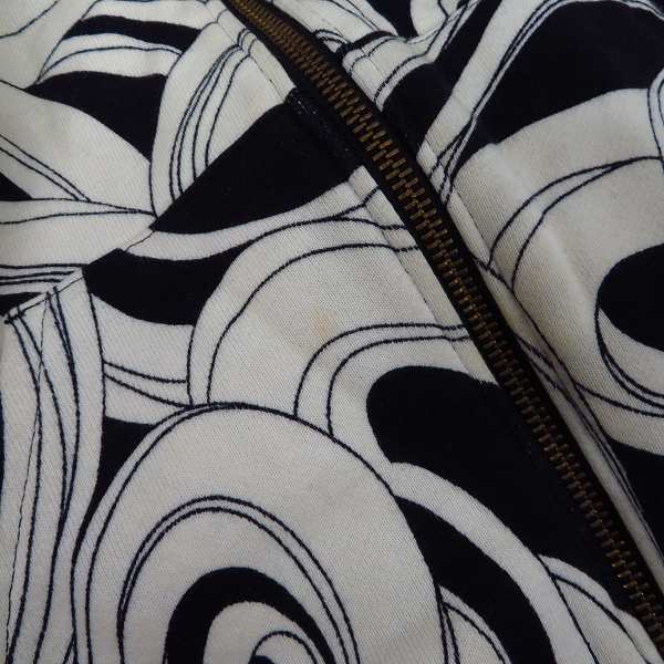 実際に弊社で買取させて頂いたDRESS CAMP/ドレスキャンプ 総柄 ジップパーカー 44の画像 7枚目