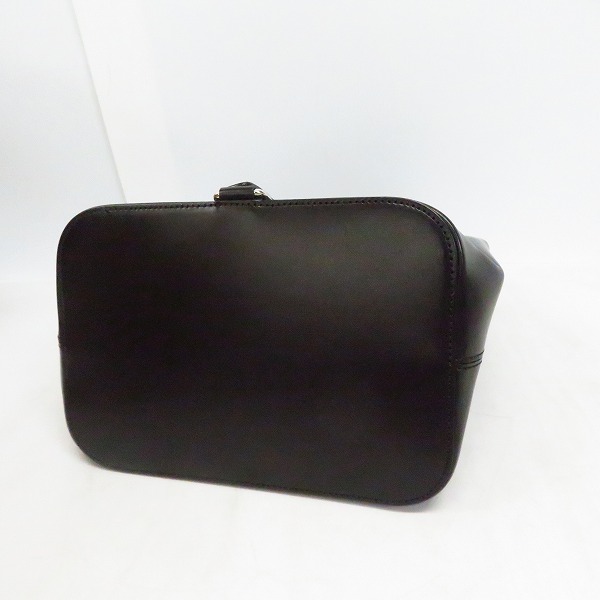 実際に弊社で買取させて頂いたCartier/カルティエ パンテール レザー ワンショルダーバッグ ブラック/黒の画像 2枚目