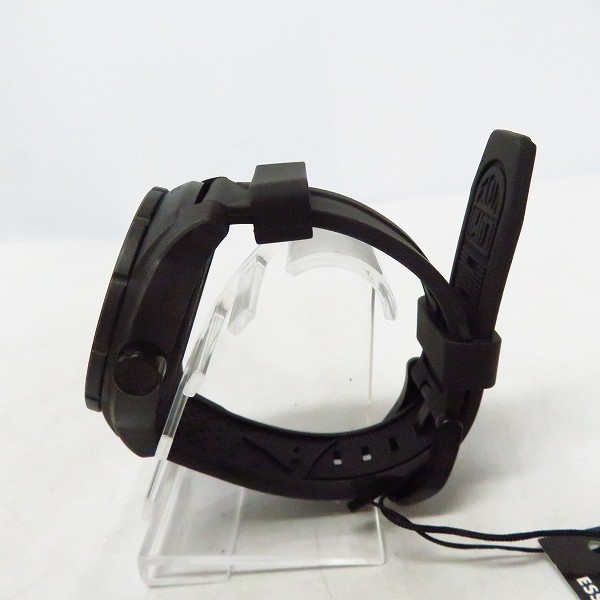 実際に弊社で買取させて頂いたLuminox/ルミノックス SXC PC CARBON GMT 5020 SERIES ウルトラライトカーボン スペースシリーズ/5023の画像 1枚目