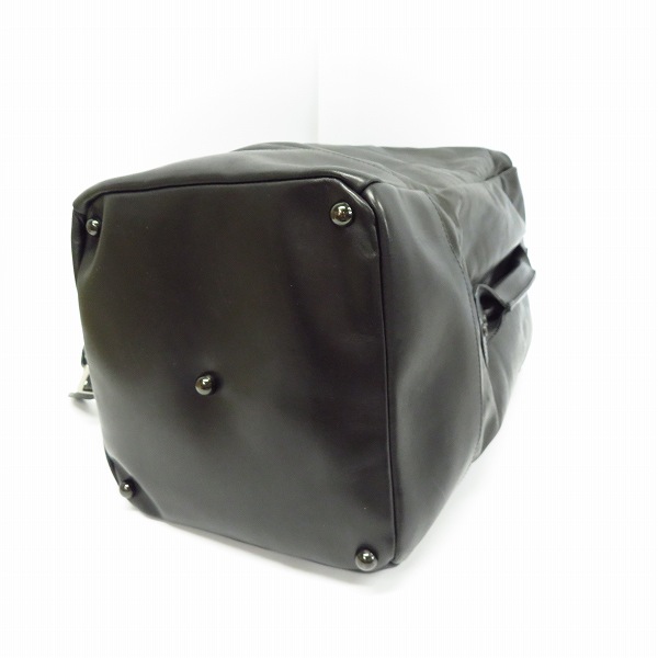 実際に弊社で買取させて頂いたISAMUKATAYAMA BACKLASH/イサムカタヤマバックラッシュ レザー  ショルダーバッグ ブラックの画像 2枚目