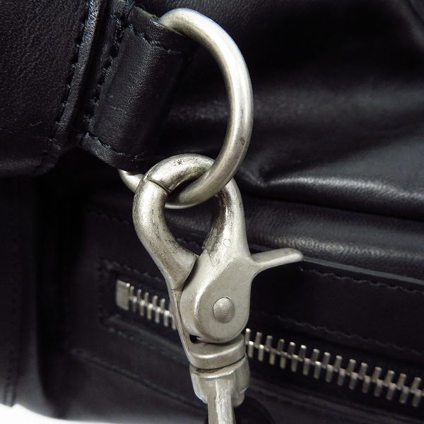 実際に弊社で買取させて頂いたISAMUKATAYAMA BACKLASH/イサムカタヤマバックラッシュ レザー  ショルダーバッグ ブラックの画像 6枚目