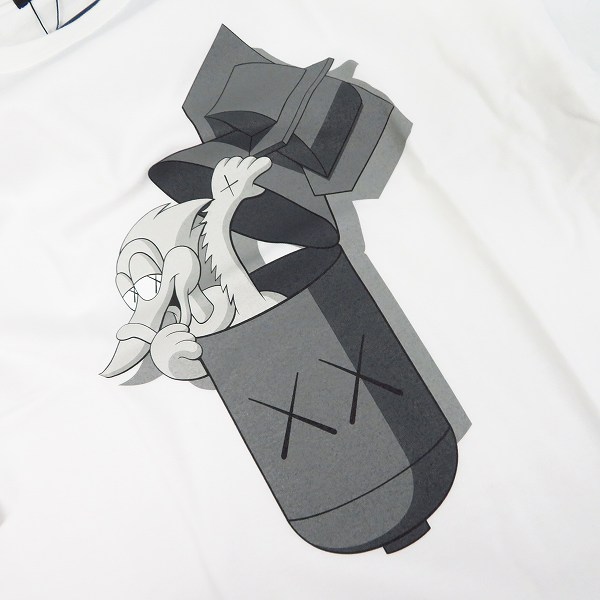 実際に弊社で買取させて頂いた【未使用】KAWS×Original Fake/カウズ×オリジナルフェイク ロケットデザイン Tシャツ 3の画像 4枚目