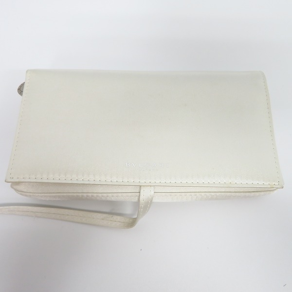 実際に弊社で買取させて頂いたBVLGARI/ブルガリ PARFUMS マルチポーチ ホワイトの画像 1枚目