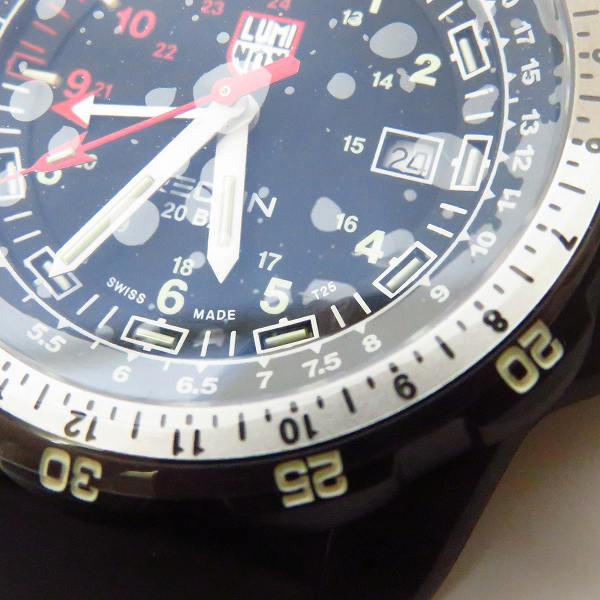 実際に弊社で買取させて頂いたLUMINOX/ルミノックス 限定品 RED HAND SERIES/Ref.8831 RH ウォッチ/腕時計の画像 4枚目