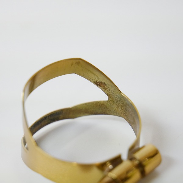 実際に弊社で買取させて頂いたSELMER/セルマー アルトサックス用 リガチャー ゴールドの画像 4枚目