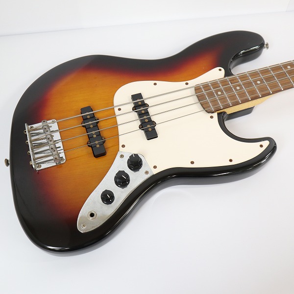 実際に弊社で買取させて頂いた★【難あり】BUSKERS/バスカーズ ジャズベース タイプ サンバースト エレキベースの画像 6枚目