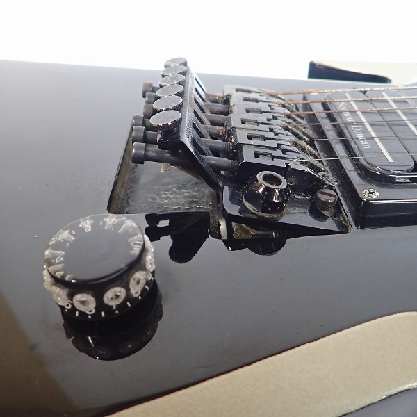 実際に弊社で買取させて頂いた★【難あり】Dean/ディーン DIME Razorback 変形エレキギターの画像 6枚目