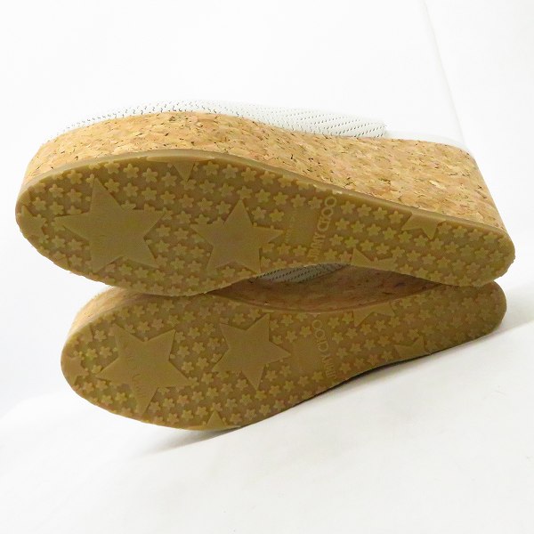 実際に弊社で買取させて頂いたJIMMY CHOO/ジミーチュウ 型押し レザー ウェッジソール サンダル ライトグレー/36の画像 2枚目
