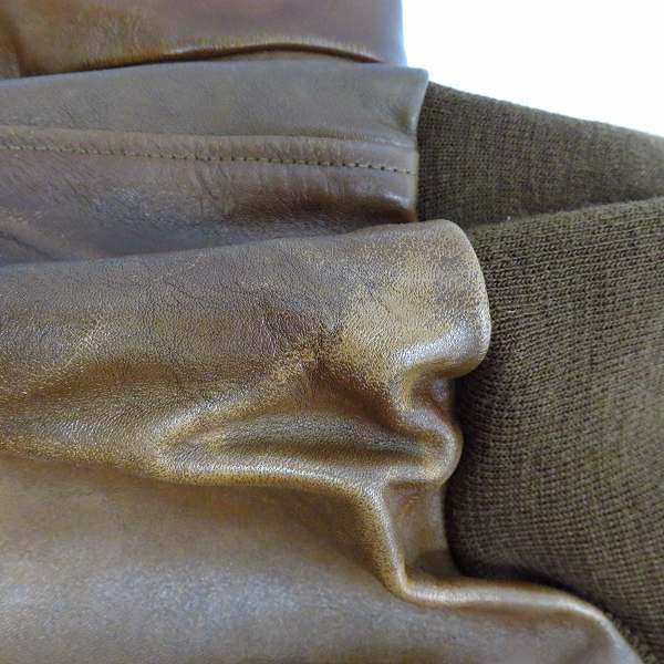 実際に弊社で買取させて頂いたBUZZ RICKSONS/バズリクソンズ A-2 L.H.KERNS HOYA BOY レザージャケット 120着限定 BR80184/42の画像 9枚目