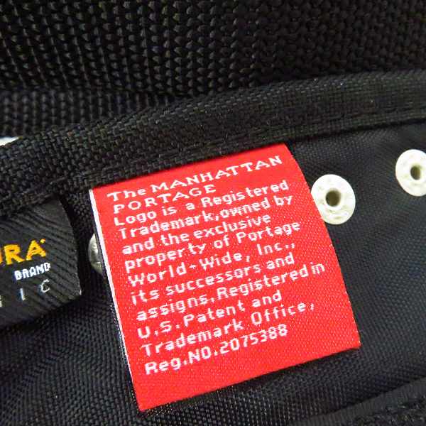 実際に弊社で買取させて頂いたManhattan Portage/マンハッタンポーテージ 黒ファー鋲打ち メッセンジャーバッグ の画像 6枚目