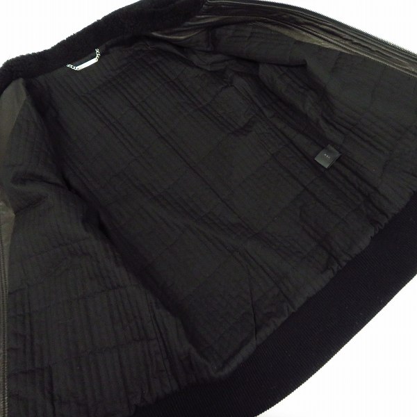 実際に弊社で買取させて頂いたAKM/エーケーエム  羊革/ラムレザー  襟ボア ジップアップ ジャケット A003 LB01/ブラック Mの画像 2枚目