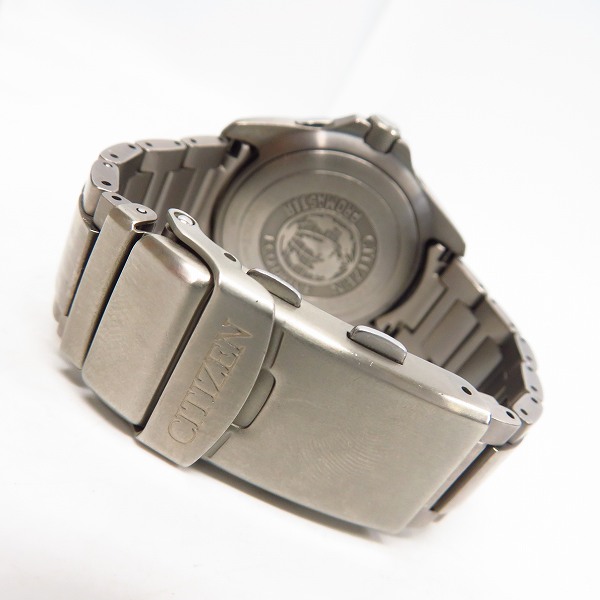 実際に弊社で買取させて頂いたCITIZEN/シチズン PROMASTER/プロマスター エコドライブ チタン 電波ソーラー腕時計 PMD56-2952の画像 2枚目