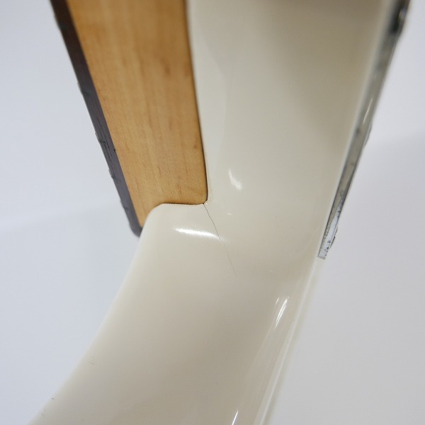 実際に弊社で買取させて頂いた★BUSKER'S/バスカーズ ストラトタイプ エレキギター ホワイトの画像 6枚目