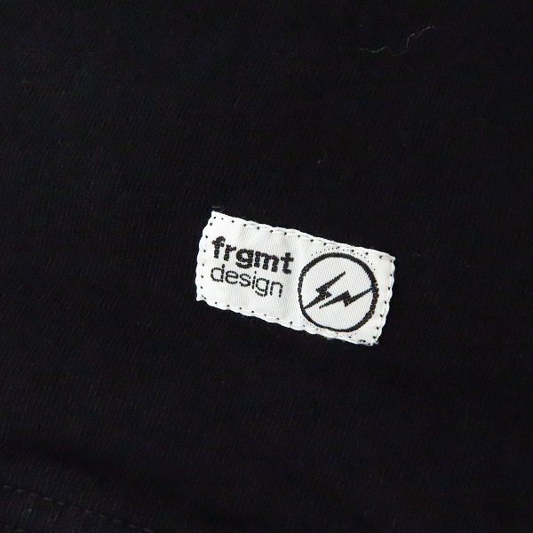 実際に弊社で買取させて頂いたHEAD PORTER PLUS×FRAGMENT DESIGN/ヘッドポータープラス×フラグメントデザイン ネオンTシャツ ブラック/Lの画像 4枚目