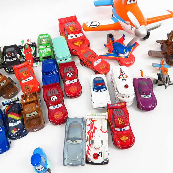 実際に弊社で買取させて頂いた【おまとめ/40点↑】ディズニー Cars/カーズ トミカ ミニカー/ピットバッグ サーキット等の画像 2枚目