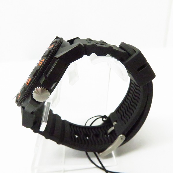 実際に弊社で買取させて頂いたLUMINOX/ルミノックス LEATHERBACK SEA TURTLE GIANT 0320SERIES 0320SERIES/Ref.0329 ウォッチ/腕時計の画像 1枚目