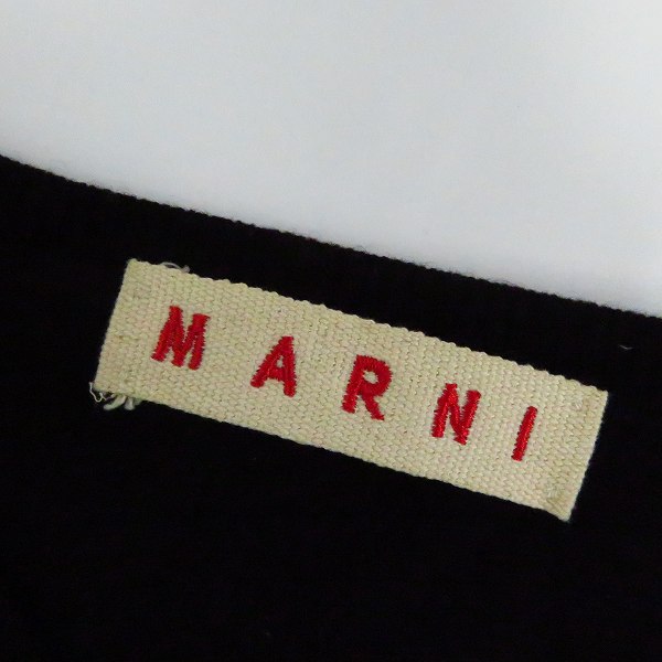 実際に弊社で買取させて頂いたMARNI/マルニ カシミヤ 100% Vネックニット/40の画像 2枚目
