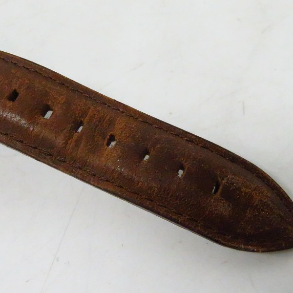 実際に弊社で買取させて頂いたDaniel Wellington/ダニエルウェリントン CLASSIC クォーツ腕時計/ウォッチ B36S7の画像 4枚目