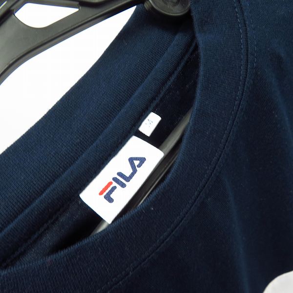 実際に弊社で買取させて頂いたFILA/フィラ ビッグロゴ プルオーバーパーカー/ロングTシャツ M 2点セットの画像 5枚目