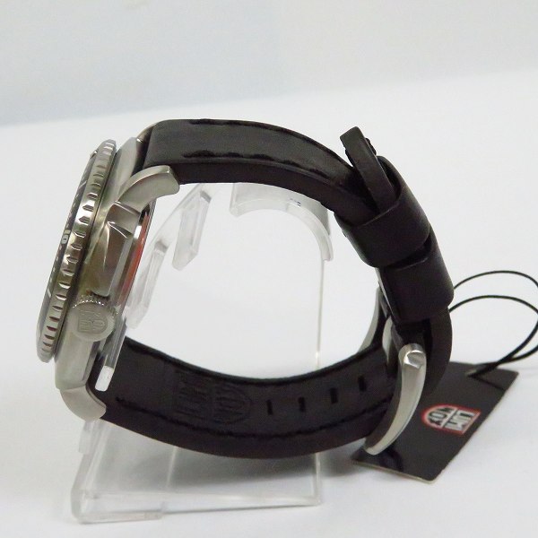 実際に弊社で買取させて頂いたLUMINOX/ルミノックス P-38 LIGHTNING/ライトニング オートマチック/自動巻き ウォッチ/腕時計 Ref.9401の画像 1枚目