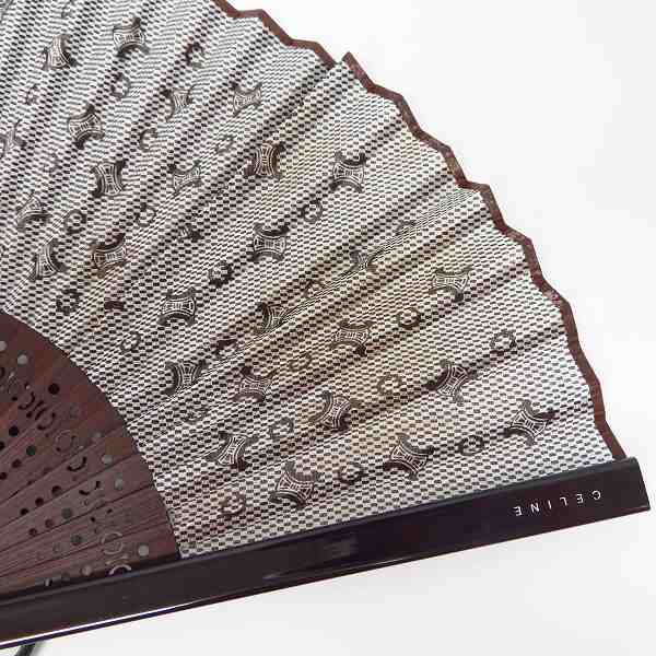 実際に弊社で買取させて頂いたCELINE/セリーヌ マカダム柄 ストラップ付 扇子 ブラウンの画像 3枚目