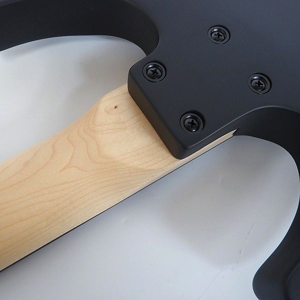 実際に弊社で買取させて頂いた★【美品】Jackson/ジャクソン Dinky JS22-7 Satin Black/サテンブラック 7弦ギター ソフトケース付の画像 7枚目