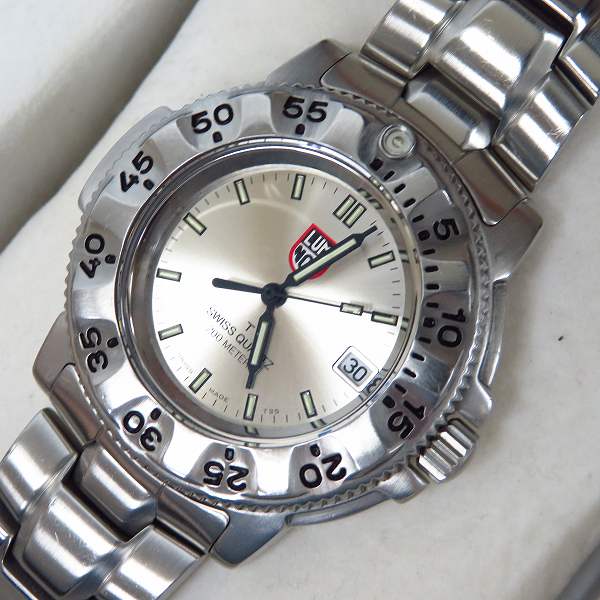 実際に弊社で買取させて頂いたLUMINOX/ルミノックス NAVY SEAL STEEL 3200 SERIES シルバー