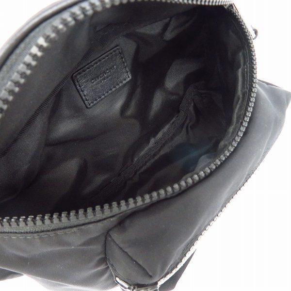 実際に弊社で買取させて頂いたGIVENCHY/ジバンシィ 4G コントラストロゴ デザイン ボディバッグ/バムバッグの画像 3枚目