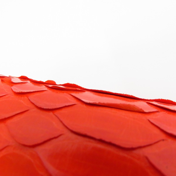 実際に弊社で買取させて頂いたGIVENCHY/ジバンシー パイソンレザー ショルダーバッグ/ポーチの画像 6枚目