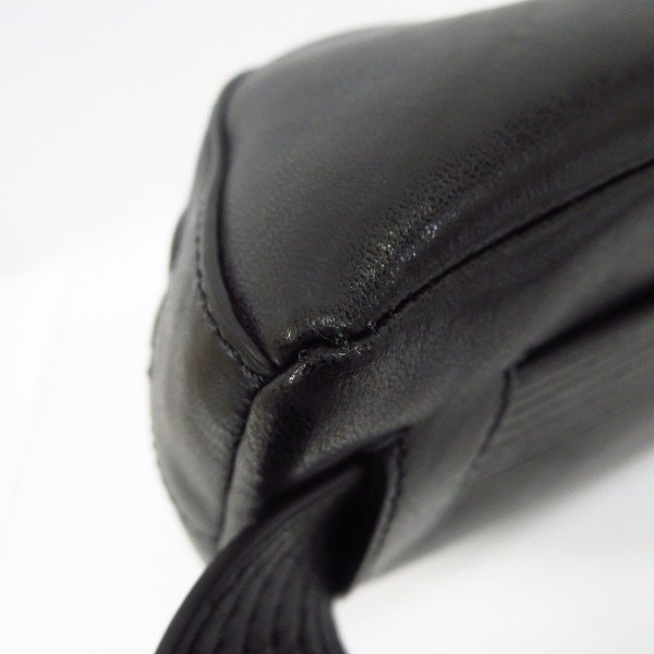 実際に弊社で買取させて頂いたGIVENCHY/ジバンシィ 19SS ロゴプレート レザー ボディバッグ/バムバッグの画像 6枚目