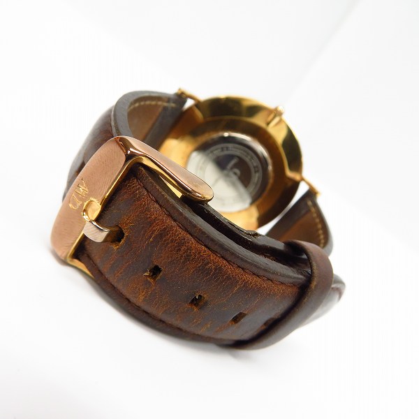 実際に弊社で買取させて頂いたDaniel Wellington/ダニエル ウェリントン 腕時計の画像 2枚目
