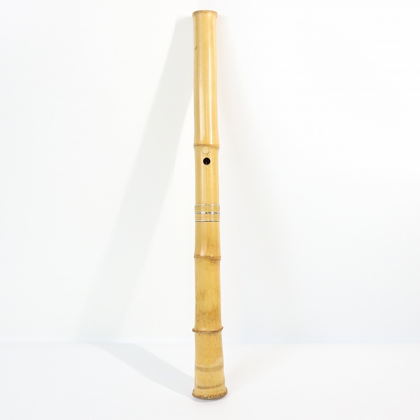 実際に弊社で買取させて頂いた尺八 琴古流 尺八 和楽器 銀三線 藤巻 約57.5cm 補修有りの画像 2枚目