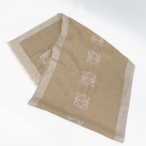 実際に弊社で買取させて頂いたLOEWE/ロエベ ウール/シルク混 ロゴ総柄 ストール/マフラー の画像 2枚目