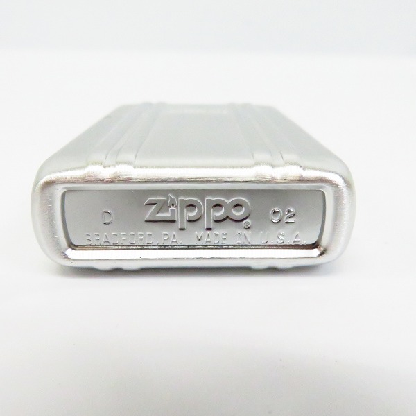 実際に弊社で買取させて頂いたZIPPO/ジッポー ZERO HALLIBURTON/ゼロハリバートン アタッシュケース 2-ALシルバー/02年製の画像 3枚目