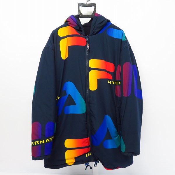 実際に弊社で買取させて頂いたFILA/フィラ ロゴ総柄 リバーシブル ジップアップブルゾン L