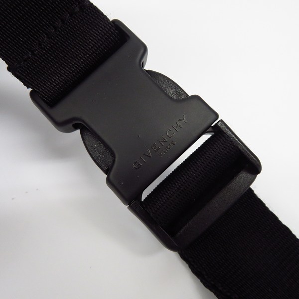 実際に弊社で買取させて頂いたGIVENCHY/ジバンシィ 4G コントラストロゴ デザイン ボディバッグ/バムバッグの画像 9枚目