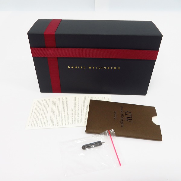 実際に弊社で買取させて頂いたDaniel Wellington/ダニエルウェリントン レザーベルト クォーツ/ウォッチ/腕時計 B36S13の画像 6枚目