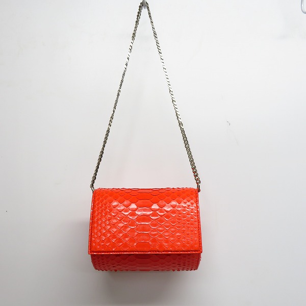 実際に弊社で買取させて頂いたGIVENCHY/ジバンシー パイソンレザー ショルダーバッグ/ポーチ