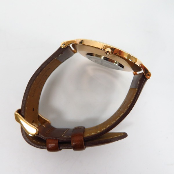 実際に弊社で買取させて頂いたDaniel Wellington/ダニエル ウェリントン 腕時計の画像 1枚目