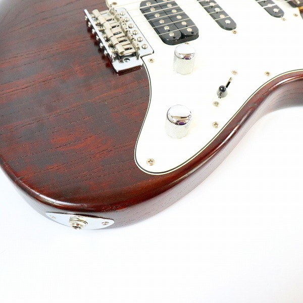 実際に弊社で買取させて頂いた★Bacchus/バッカス 型番不明 S-S-H エレキギターの画像 6枚目