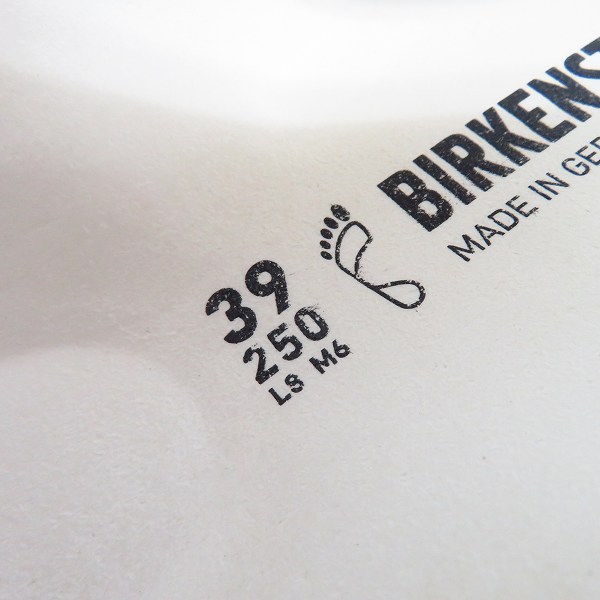 実際に弊社で買取させて頂いたBIRKENSTOCK/ビルケンシュトック サンダル ホワイト  25.0の画像 5枚目