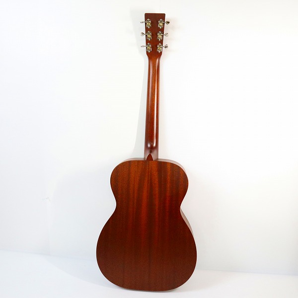実際に弊社で買取させて頂いた★美品 Martin/マーティン 00-15M オールマホガニーボディ アコースティックギター ハードケース付きの画像 2枚目