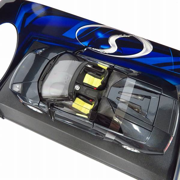 実際に弊社で買取させて頂いたMaisto/マイスト 1/18 Lamborghini Murcielago Roadster/ランボルギーニ ムルシエラゴ ロードスターの画像 4枚目